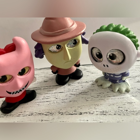 Nightmare before Christmas Disney Doorables Lock, Shock, & Barrel - Picture 3 of 9